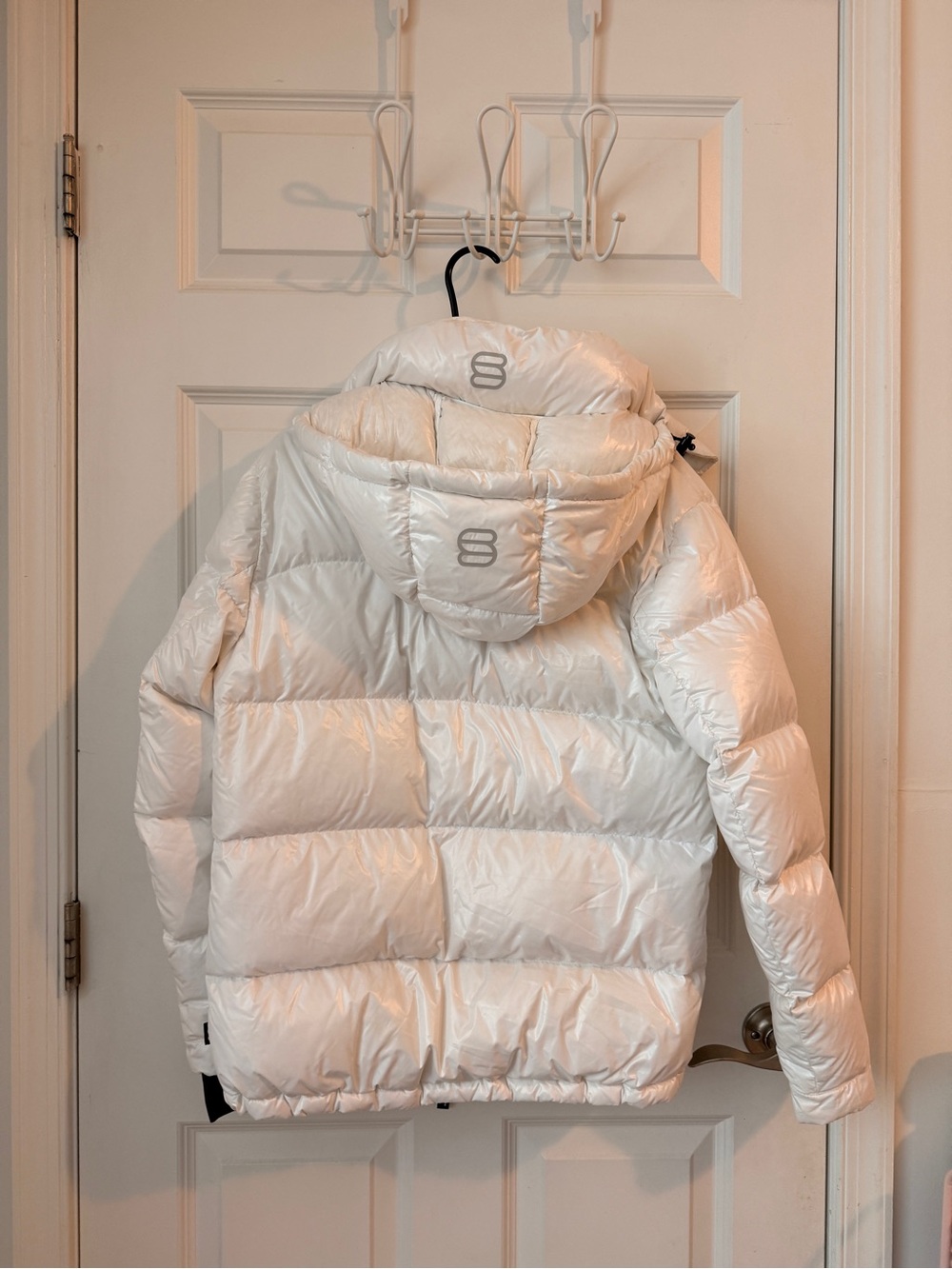 Aritzia Bright White Superpuff